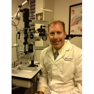 Dr. Rikard Loren Olson, OD