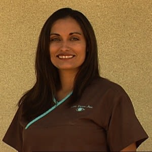 Dr. Courtney K Bratton, OD