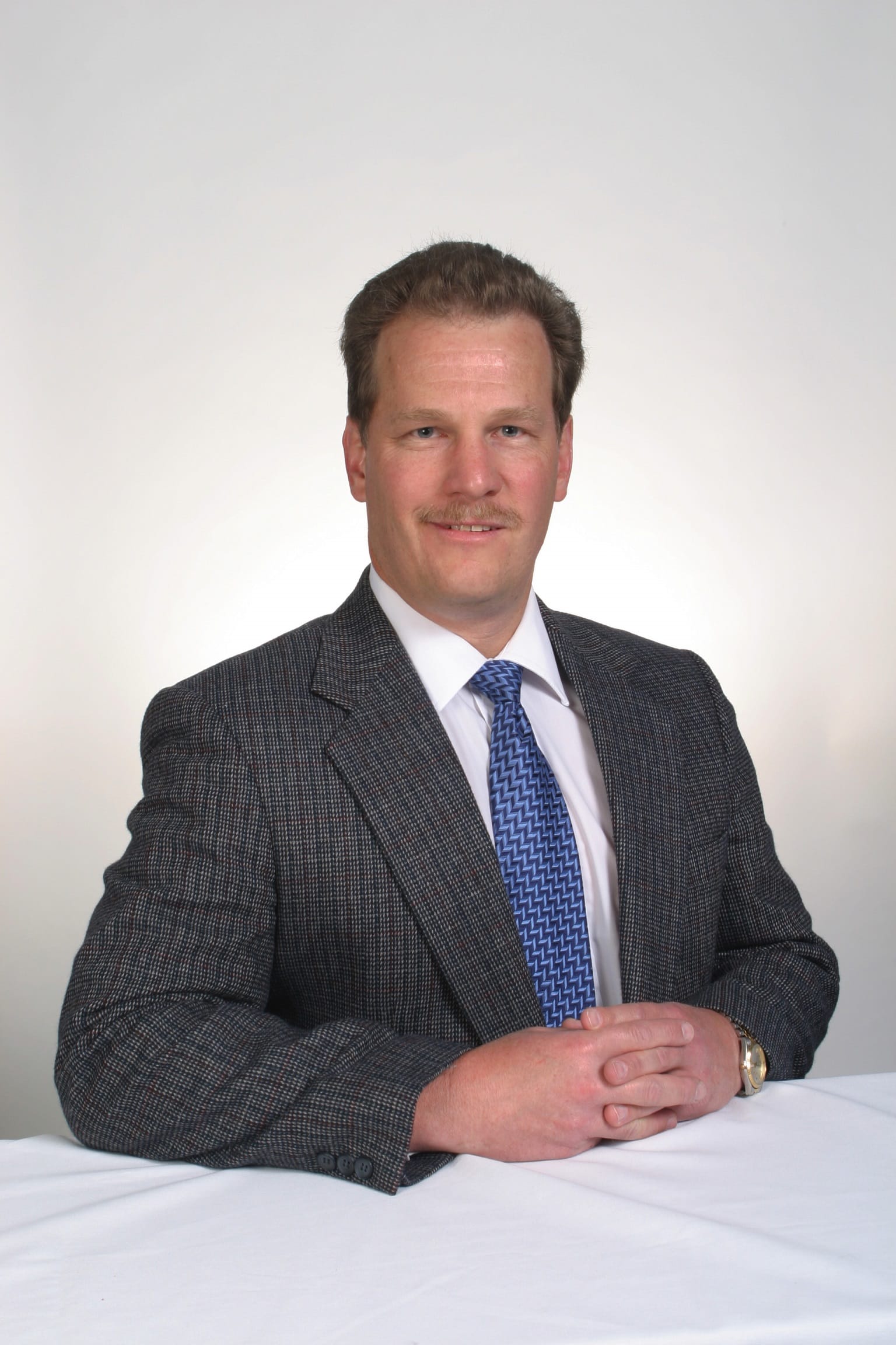Dr. Nathaniel S Olson, MD - Riverside, CA - Optometry