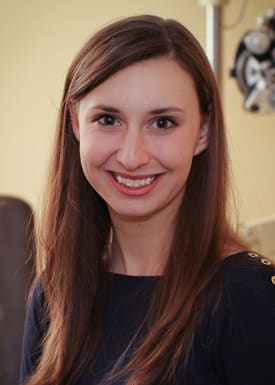 Dr. Lisa M Ruffle