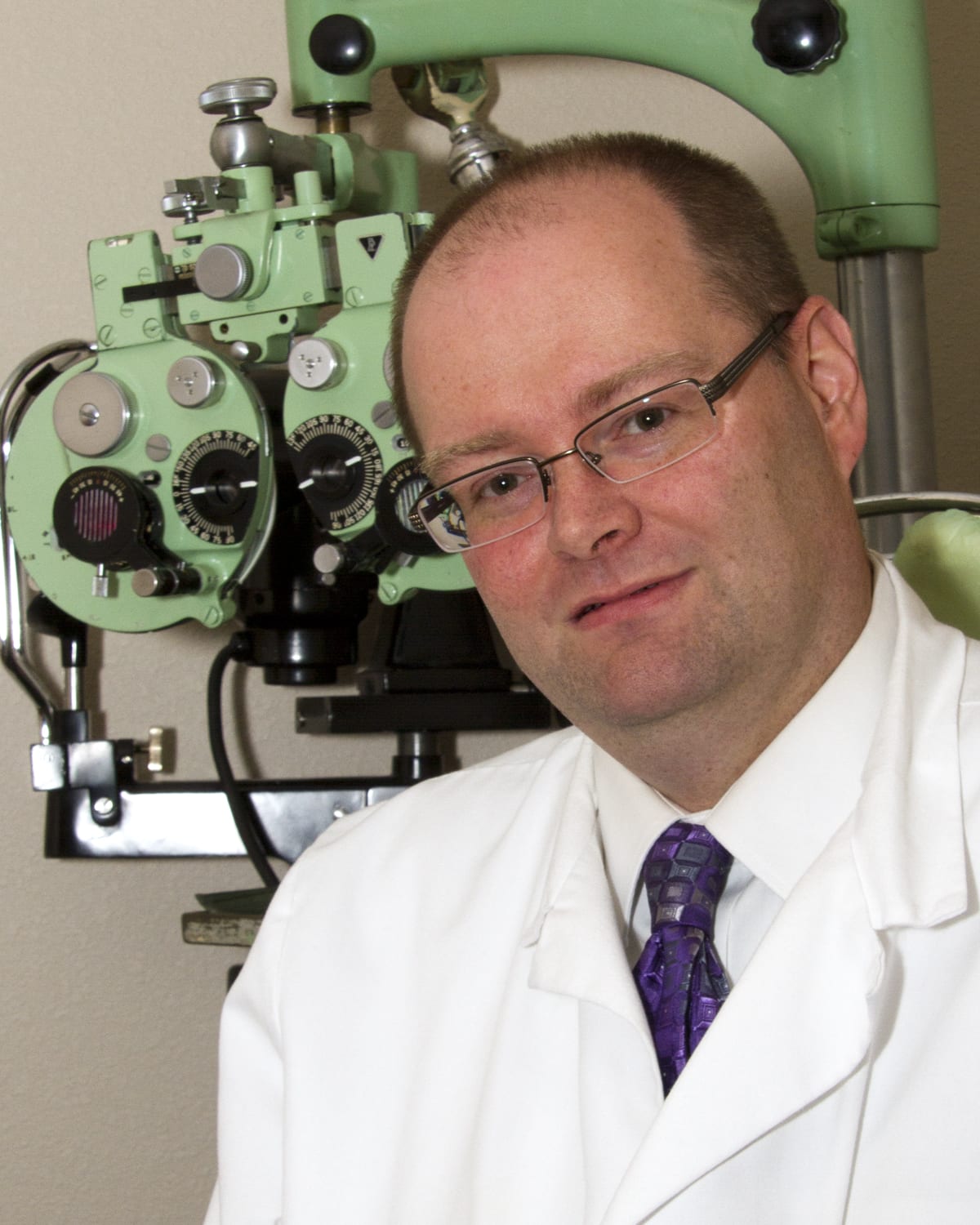 Dr. Brian E Coe, OD