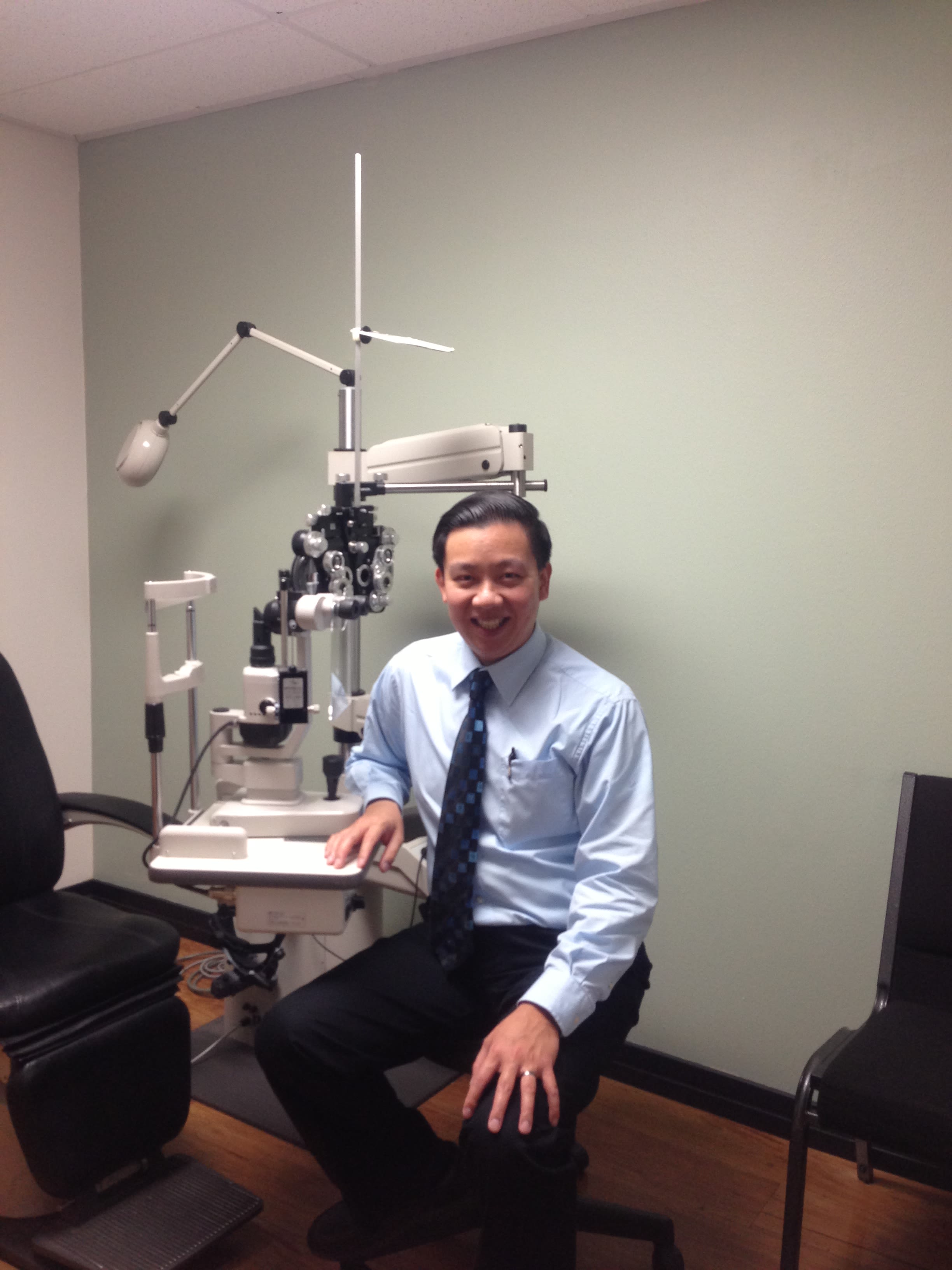 Dr. Michael Vathanasaynee, OD - North Las Vegas, NV - Optometry