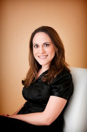 Dr. Noushin Shoaee, MD - San Diego, CA - Podiatry