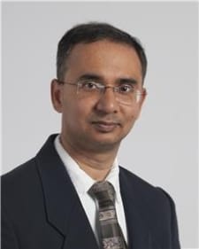 Dr. Syed Tarique Hussain, MD - Bay Shore, NY - Thoracic Surgery