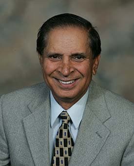Dr. Krishan Chander Nagpal, MD - Elmhurst, IL - Ophthalmology