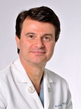 Dr. Humberto Scoccia