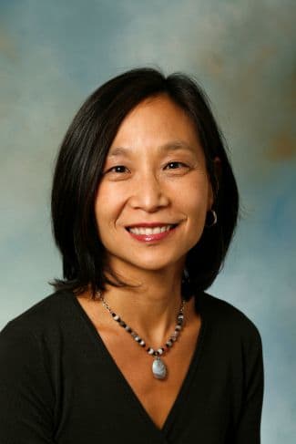 Dr. Jane Jungwha Oh, MD - Saint Louis Park, MN - Internal Medicine, Hospice & Palliative Medicine