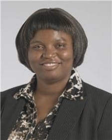 Dr. Vivian Amuchechukwu Chukwuani, MD - Medina, OH - Internal Medicine