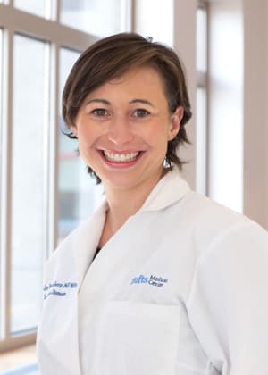 Dr. Natalie Elizabeth Nierenberg, MD - Boston, MA - Infectious Disease, Internal Medicine