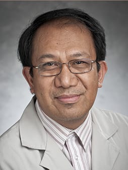 Dr. Edward Enrado Hernaez, MD - Niles, IL - Family Medicine