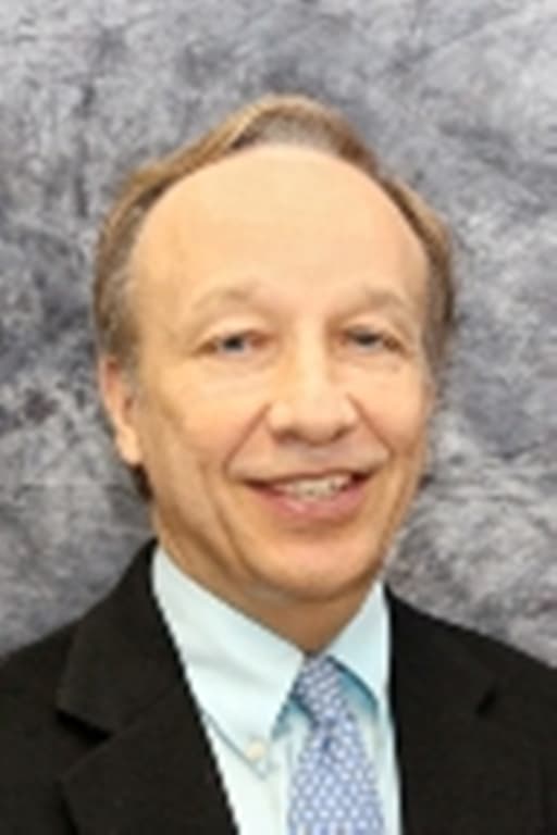 Dr. Robert Yakulis, MD