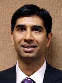 Dr. Farhan Hanif, MD - Elk Grove Village, IL - Maternal & Fetal Medicine, Critical Care Medicine, Obstetrics & Gynecology
