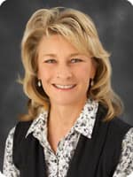 Dr. Carrie Lenora Valenta, MD - Omaha, NE - Internal Medicine, Hospital Medicine
