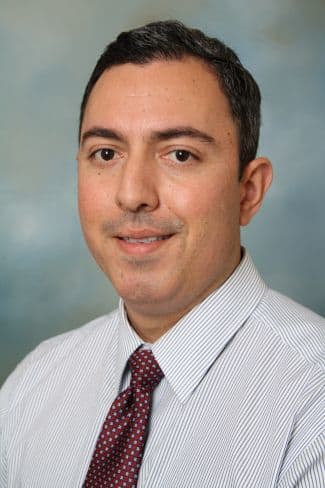Dr. Raymond Mauricio Rivas, MD - Minnetonka, MN - Family Medicine