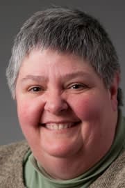 Dr. Lynn M Giblin - Nashua, NH - Family Medicine