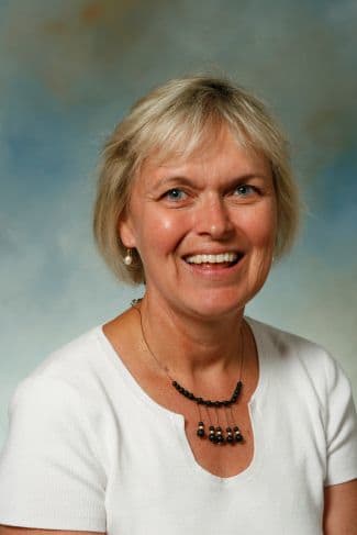 Dr. Jennifer Mainquist Olson, MD - Saint Louis Park, MN - Geriatric Medicine, Family Medicine, Internal Medicine
