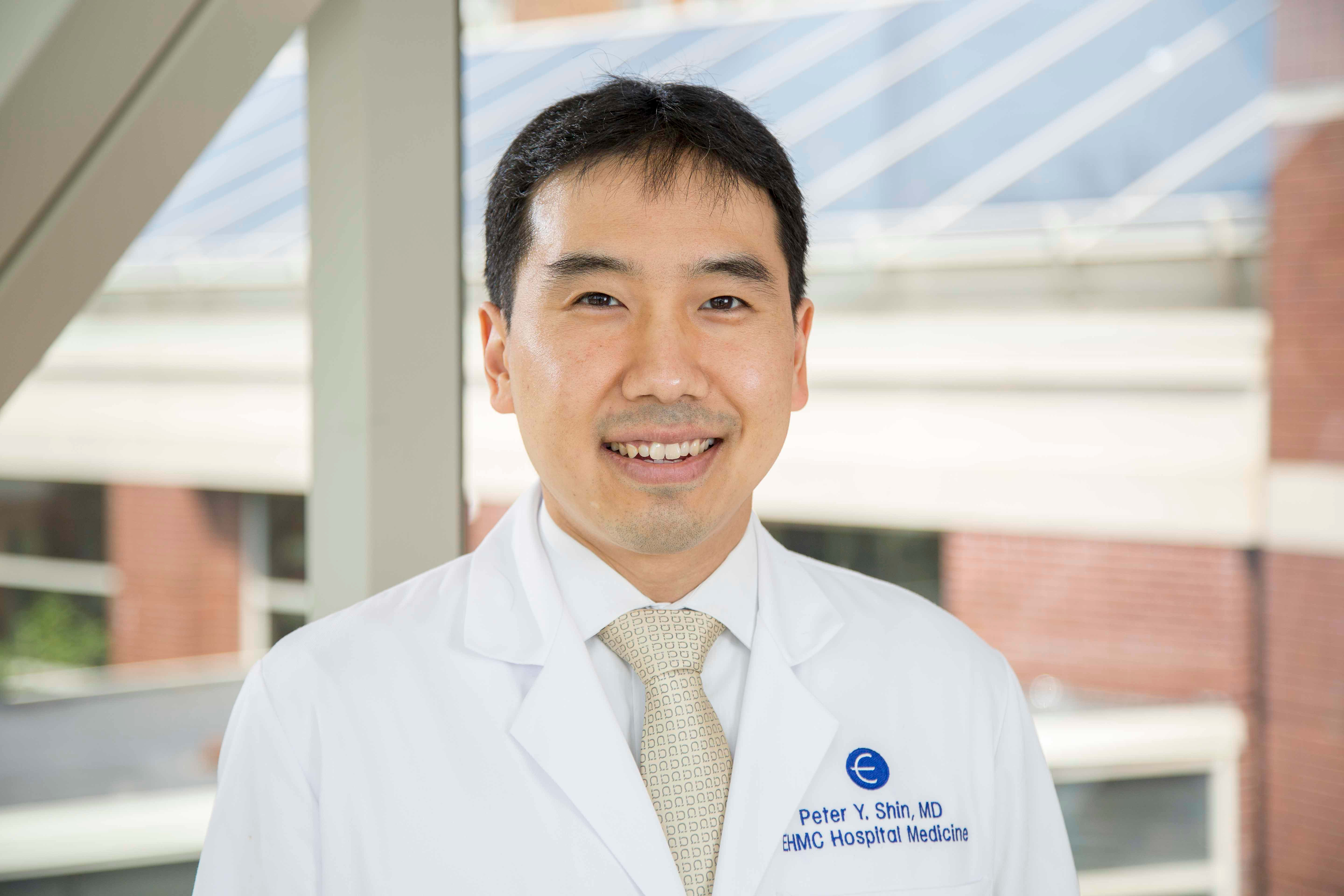 Dr. Peter Young Shin, MD - Englewood, NJ - Internal Medicine