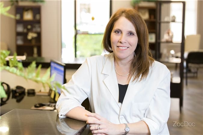Dr Elissa Gropen