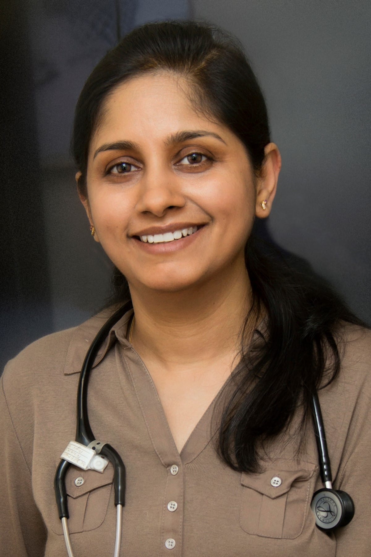 Dr. Deepali Dwivedi Tewari, MD - Hawthorne, NY - Gastroenterology, Pediatrics