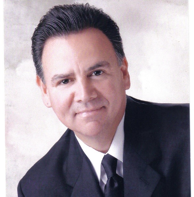 Dr. Esteban Alfonso Ruiz