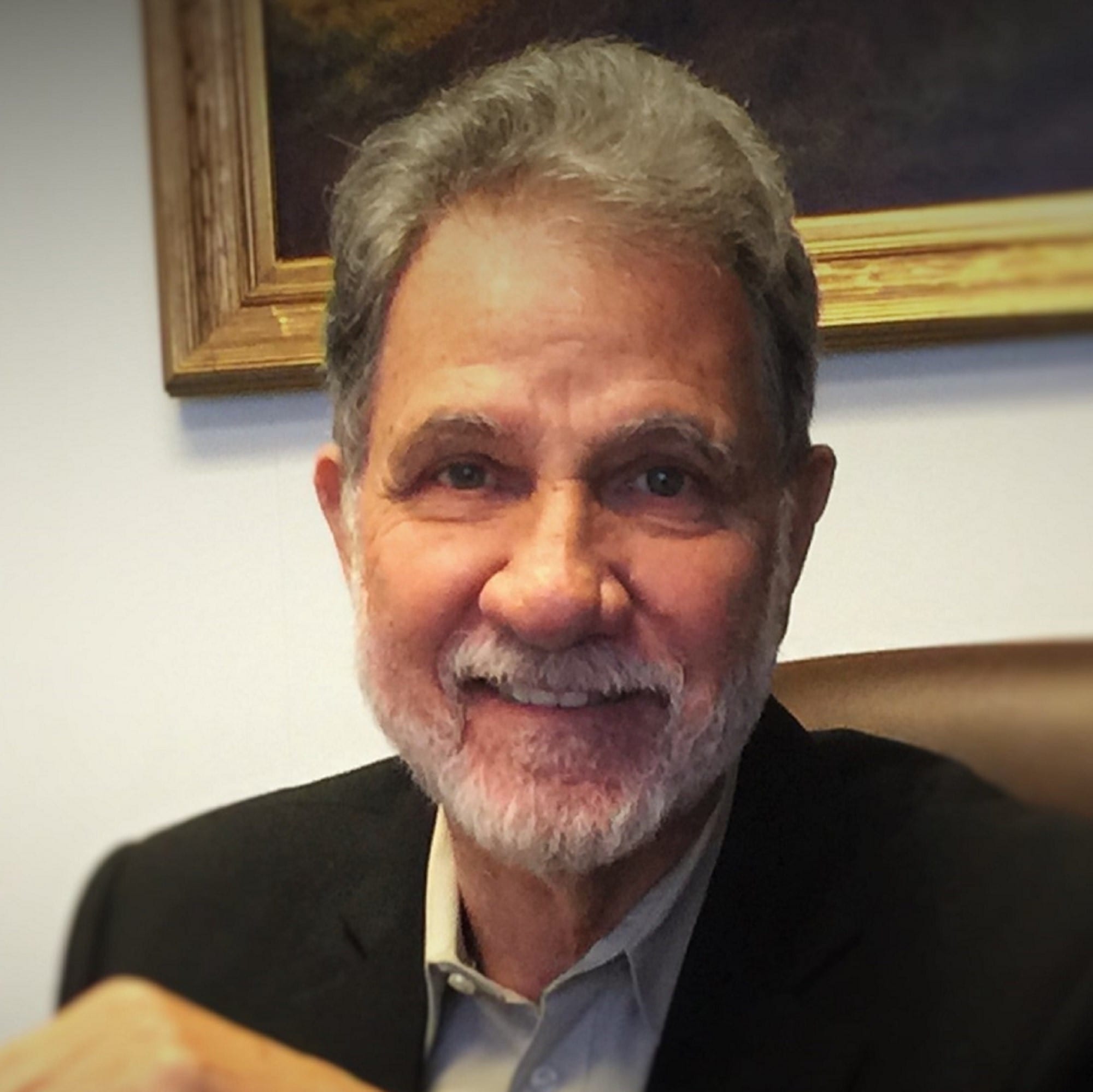 Dr. Gilberto Manso, MD