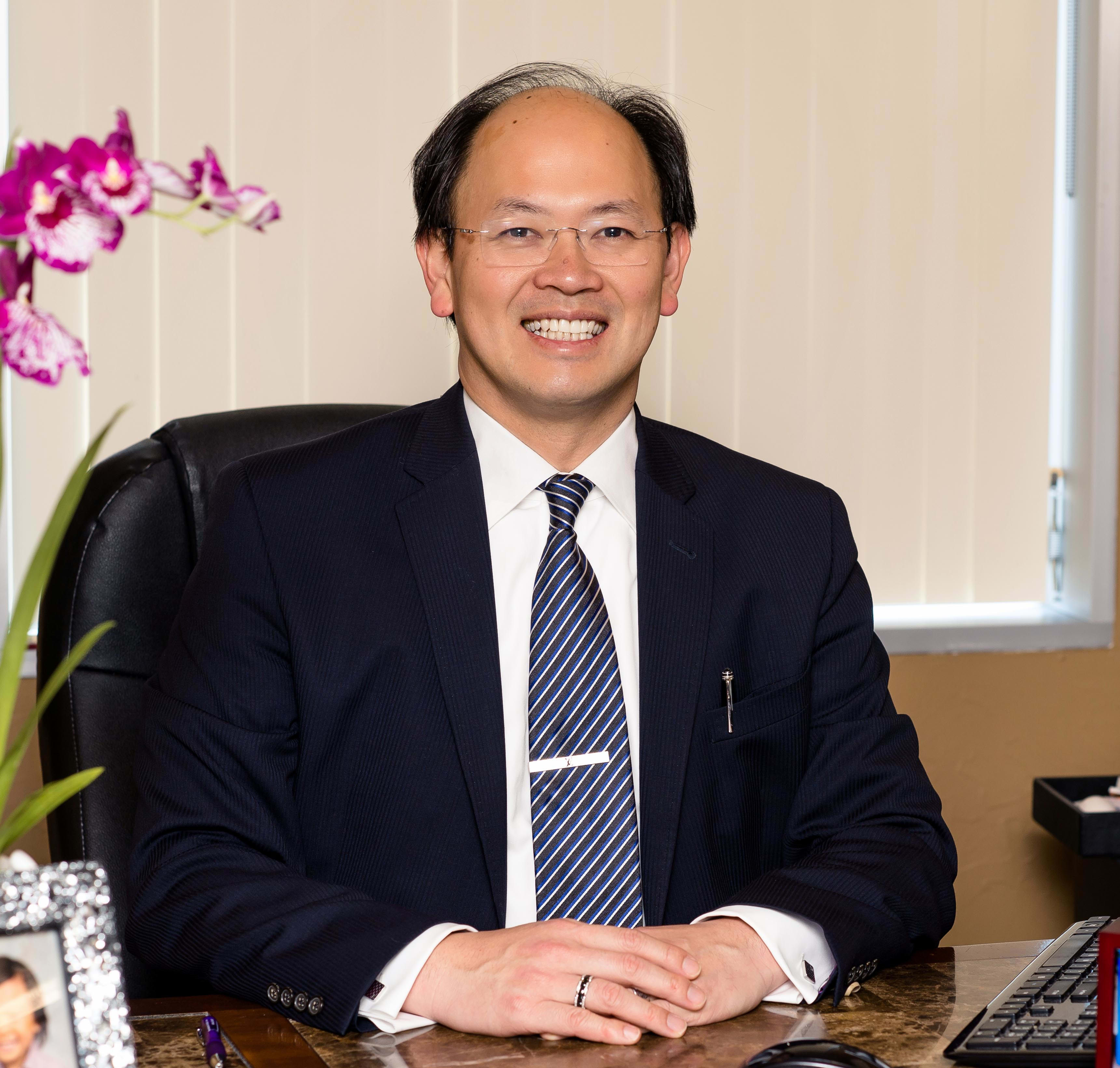 Dr. James Lin