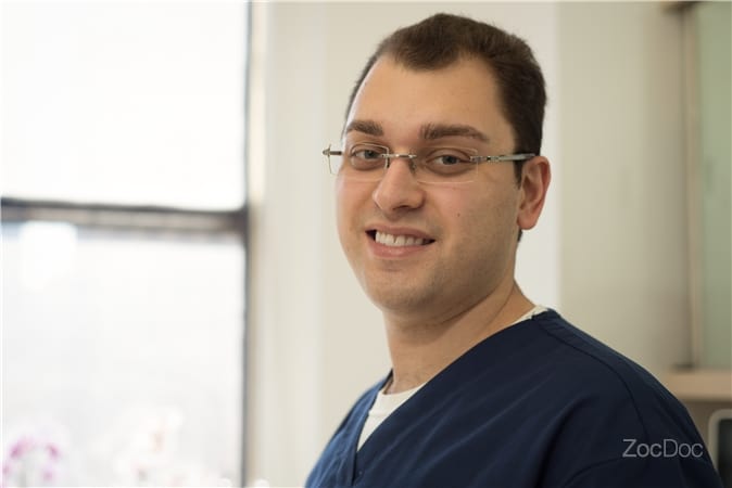 Dr. Daniel Kluchman, DDS