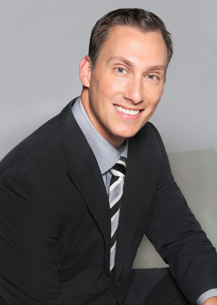 Dr. Erez Gabriel Sternberg, MD