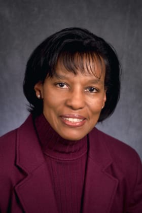 Dr. Gloria Moore Jackson, MD - Yorktown, VA - Family Medicine