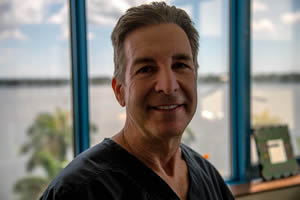 Dr. Fredric Michael Barr, MD - West Palm Beach, FL - Plastic Surgery