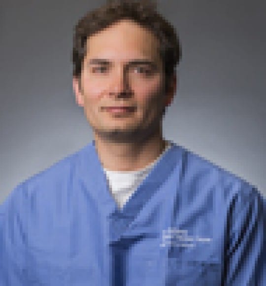 Dr. Christopher Scott Zaw-Mon, MD - Golden, CO - Critical Care Medicine, Surgery