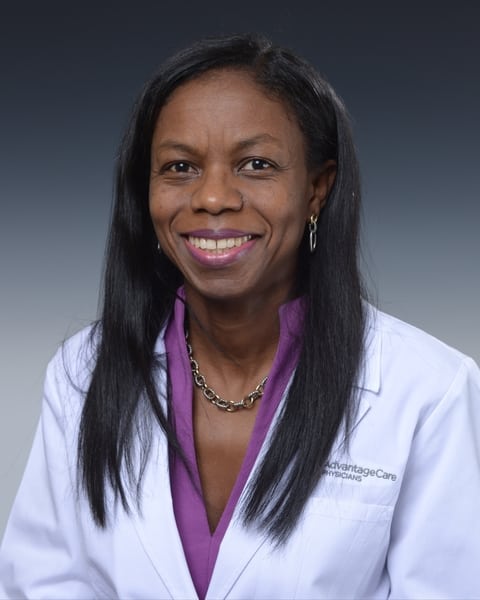 Dr. Rose Yveslyne Daniel, MD - Brooklyn, NY - Internal Medicine