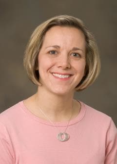 Dr. Sarah Schiefelbein Naik, MD - Onalaska, WI - Internal Medicine
