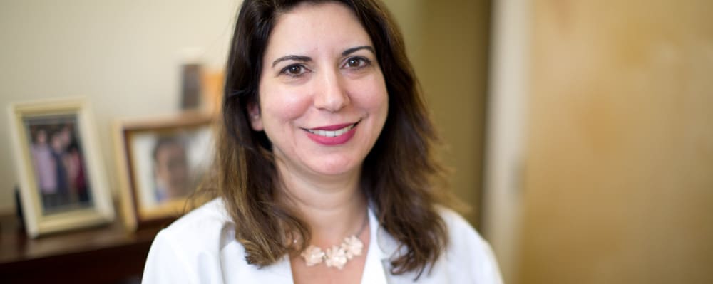 Dr. Afsoon Roberts, MD - Washington, DC - Infectious Disease, Internal Medicine