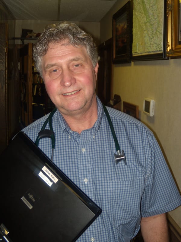 Dr. John J Hart, MD - Hesston, KS - Family Medicine