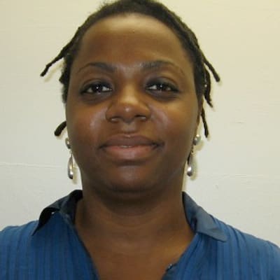 Dr. Rosa Anabela Renaud Tavares, MD - Westbury, NY - Family Medicine