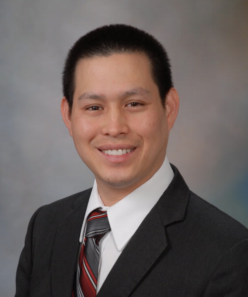 Dr. Vichaya Arunthari, MD - Jacksonville, FL - Pulmonology, Internal Medicine