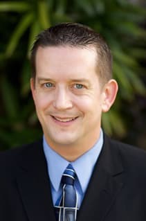 Dr. Andrew Victor Kayes, MD