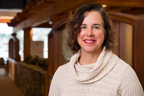 Dr. Viviane Ugalde, MD