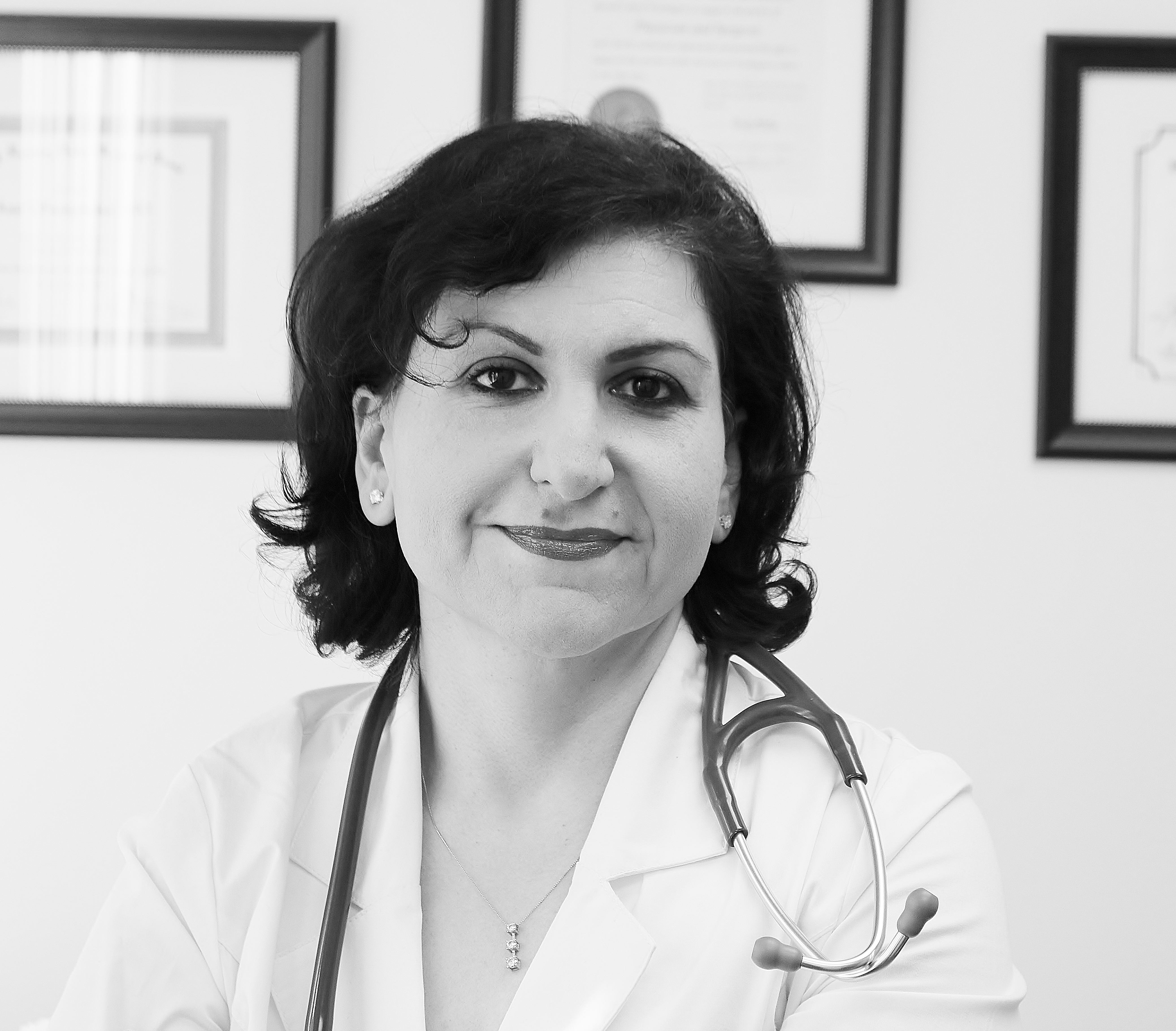 Dr. Azar Sadeghalvad, MD - Bellevue, WA - Internal Medicine
