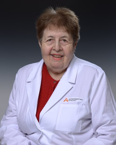 Dr. Lubov Sychikov, MD - Elmhurst, NY - Internal Medicine, Family Medicine