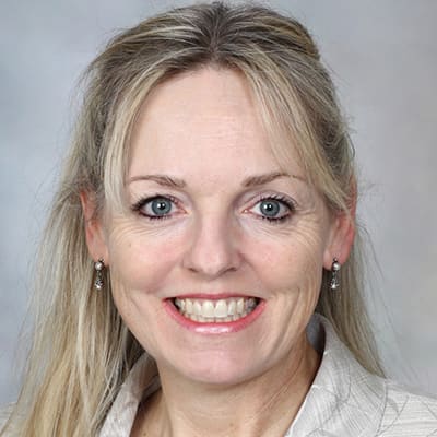 Dr. Robin Lindsay Smith, MD - Naples, FL - Internal Medicine